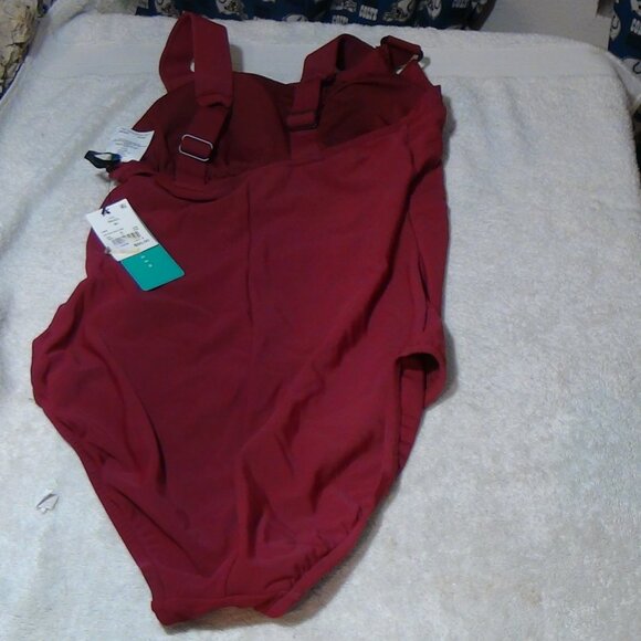 AQUA GREEN Women's Asymmetrical Shoulder One Piece Swimsuit Burgundy Small 4/6 - Picture 9 of 15